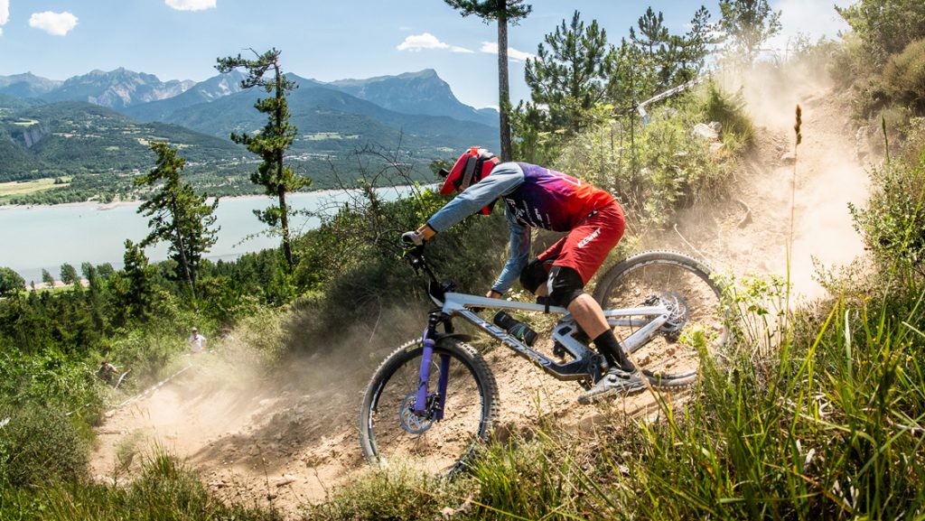 Le tour des lacs en VTT à l'Alpe d'Huez – Alpine Mag